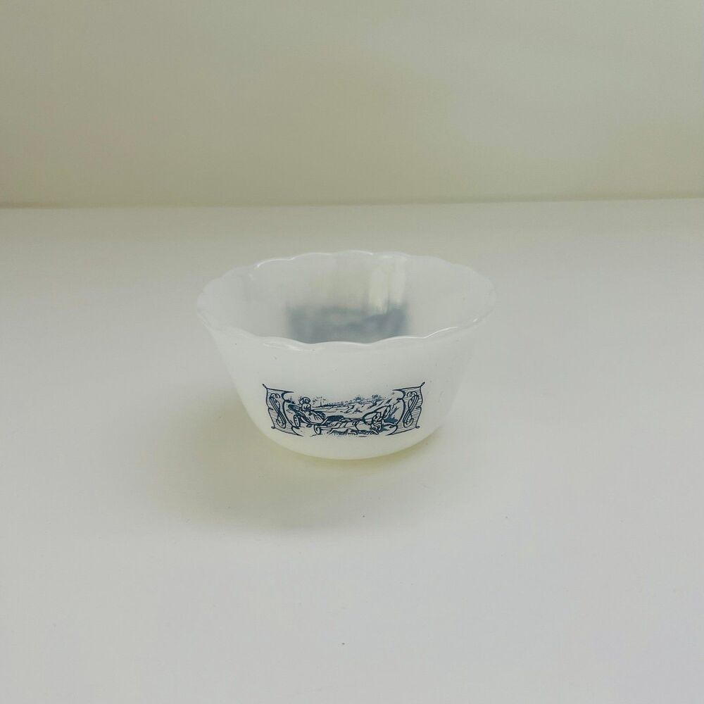 CURRIER & IVES White Milk Glass Blue Horse & Buggy Custard Cup